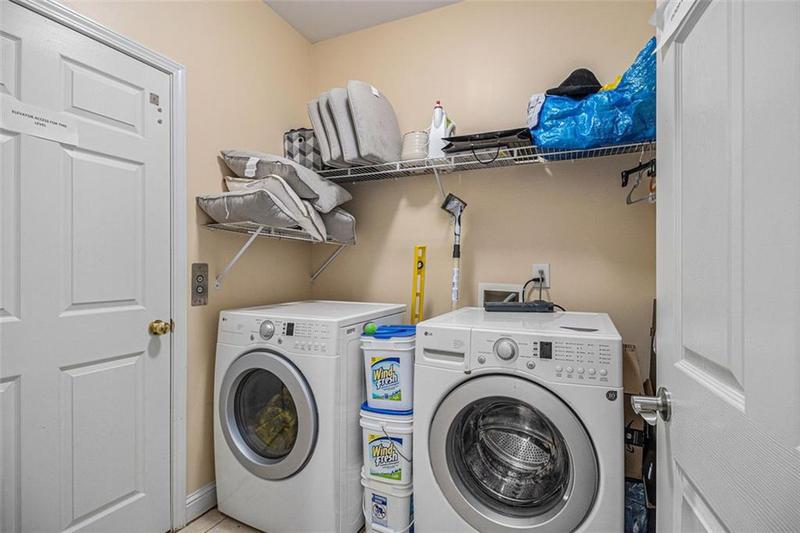 Image for property 1054 SUNNY FIELD Lane, Lawrenceville, GA 30043