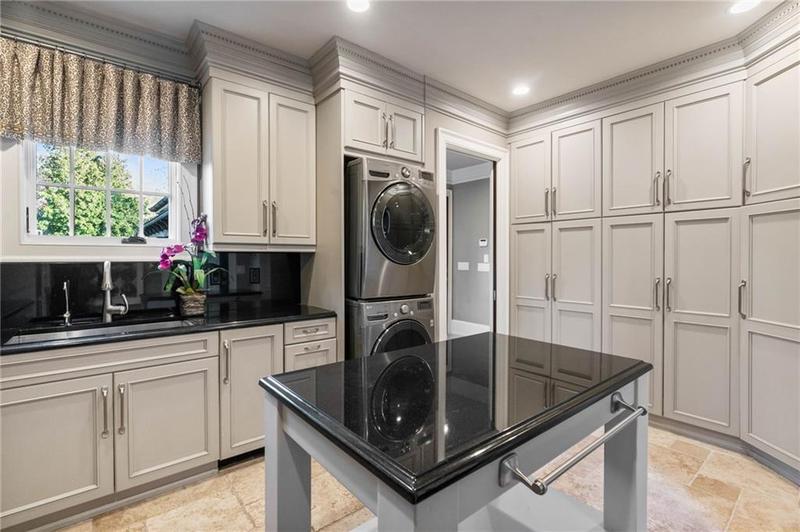 Image for property 1125 Lake Shore Overlook, Alpharetta, GA 30005