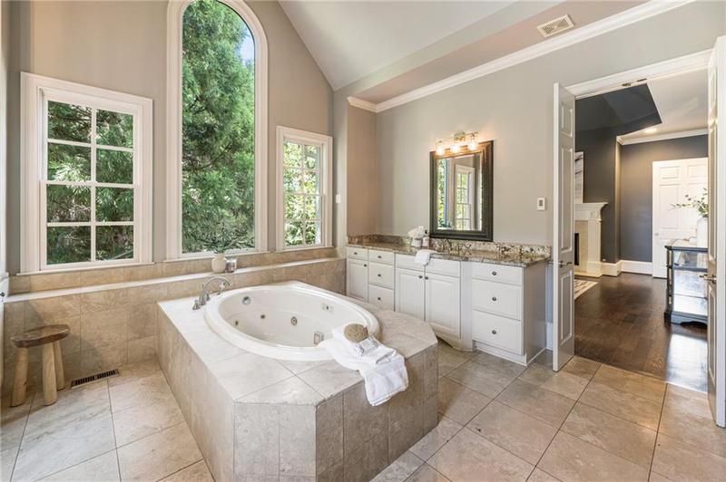 Image for property 880 Owens Lake Road, Milton, GA 30004