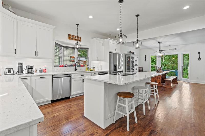 Image for property 5560 Hidden Harbor Trail, Gainesville, GA 30504
