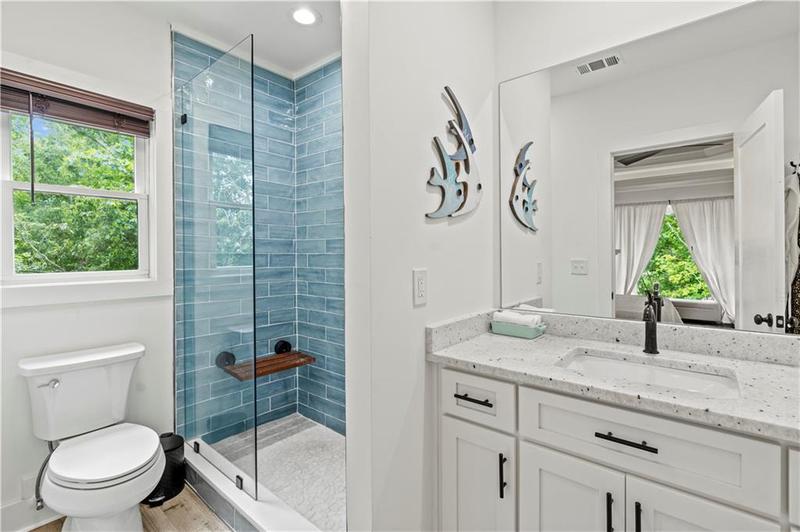 Image for property 5560 Hidden Harbor Trail, Gainesville, GA 30504