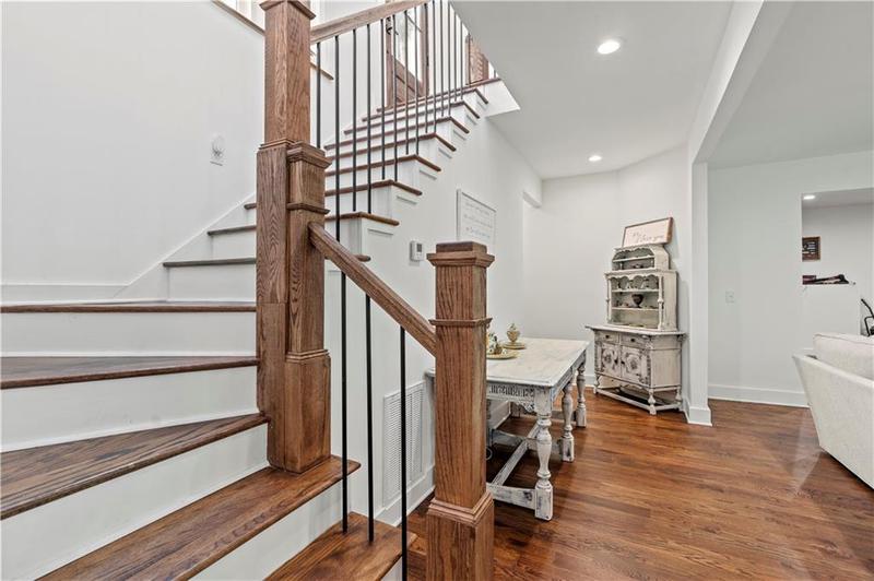 Image for property 5560 Hidden Harbor Trail, Gainesville, GA 30504