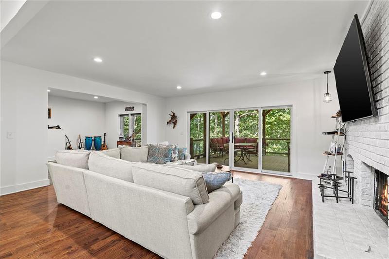Image for property 5560 Hidden Harbor Trail, Gainesville, GA 30504