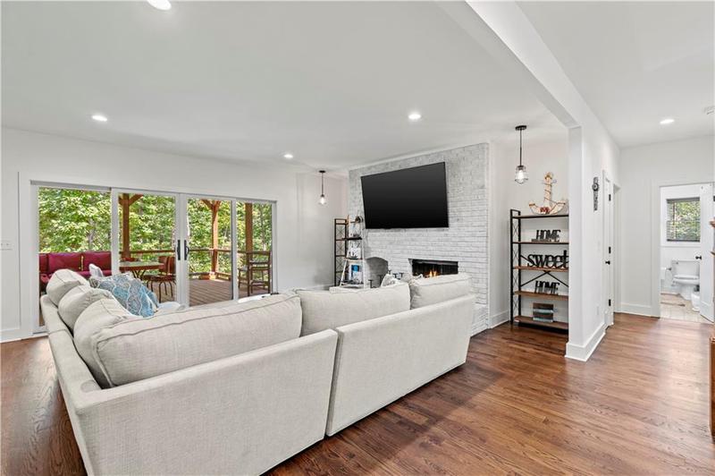 Image for property 5560 Hidden Harbor Trail, Gainesville, GA 30504