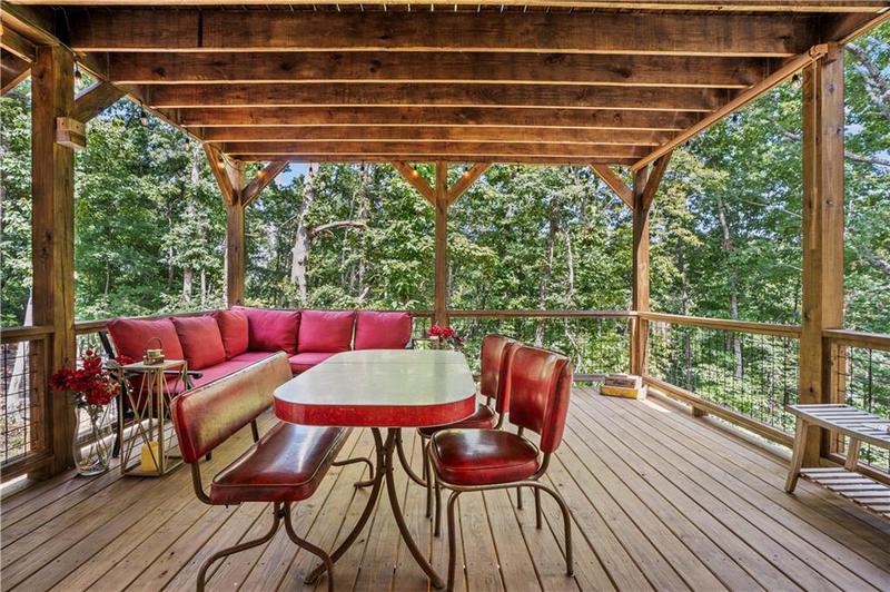 Image for property 5560 Hidden Harbor Trail, Gainesville, GA 30504