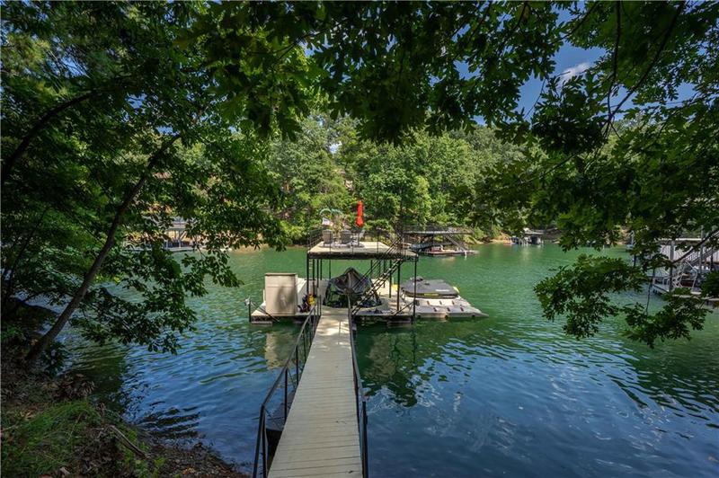 Image for property 5560 Hidden Harbor Trail, Gainesville, GA 30504