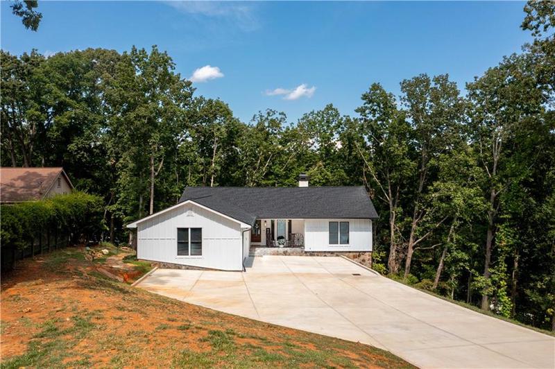Image for property 5560 Hidden Harbor Trail, Gainesville, GA 30504