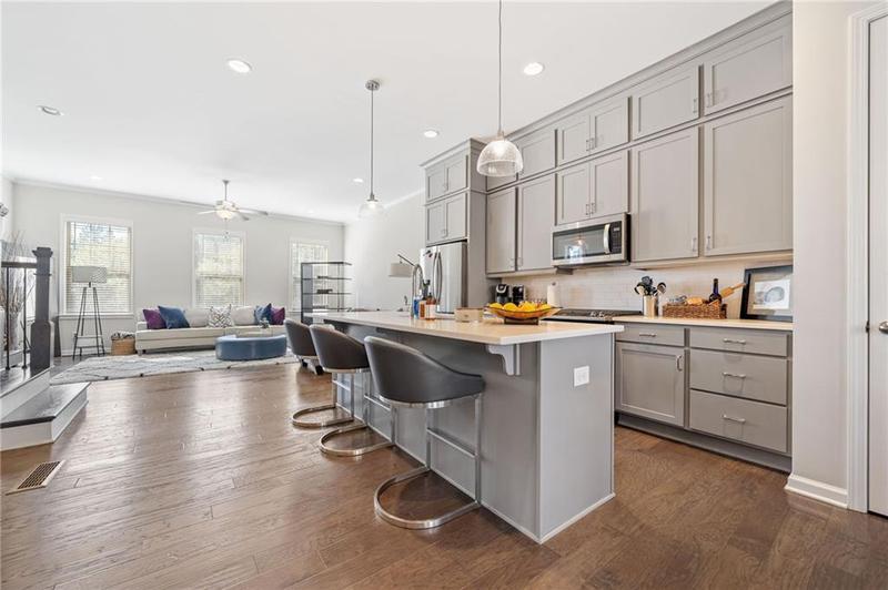 Image for property 10120 Windalier Way, Roswell, GA 30076