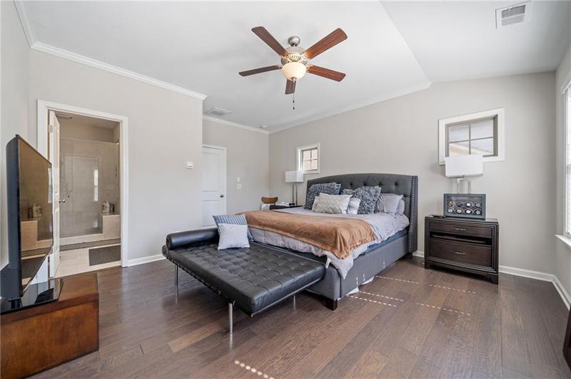 Image for property 10120 Windalier Way, Roswell, GA 30076