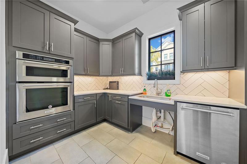 Image for property 10120 Windalier Way, Roswell, GA 30076