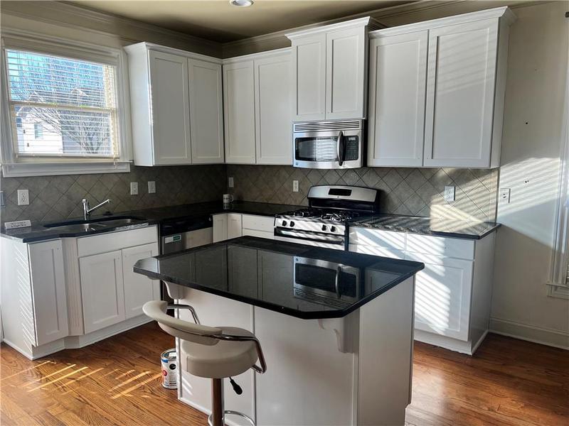 Image for property 1686 BARFIELD Run, Atlanta, GA 30318