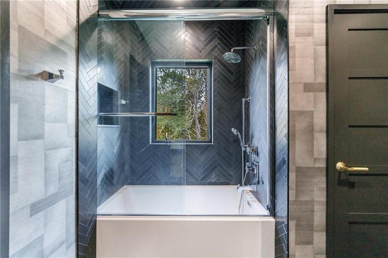 Image for property 14200 Hopewell Road, Milton, GA 30004