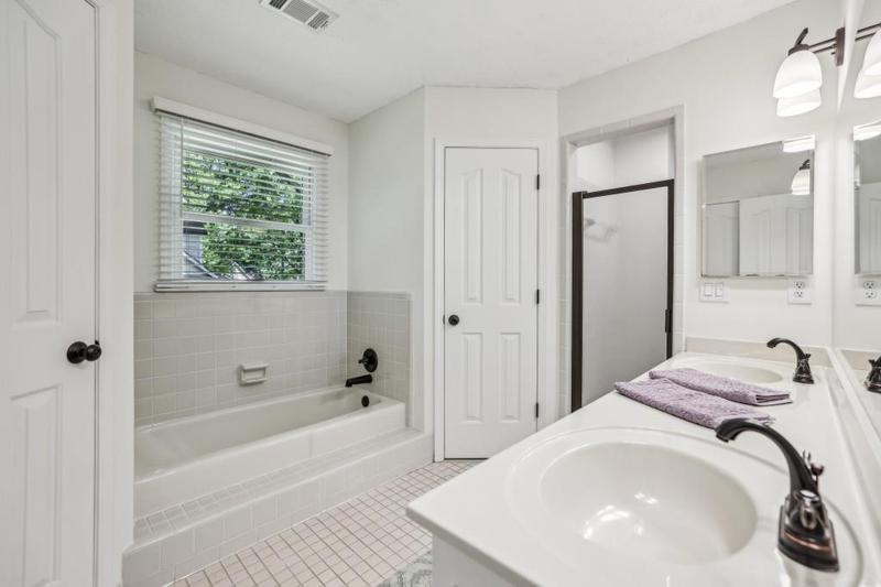 Image for property 1390 Barclay Drive, Lawrenceville, GA 30043