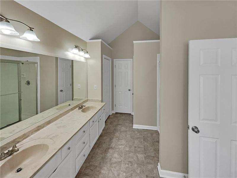 Image for property 421 Thornbush Trace, Lawrenceville, GA 30046