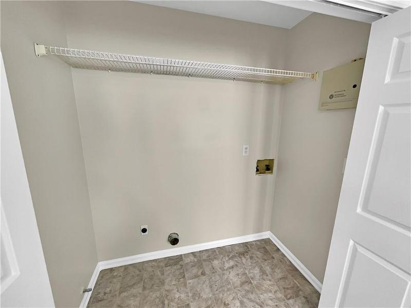Image for property 421 Thornbush Trace, Lawrenceville, GA 30046
