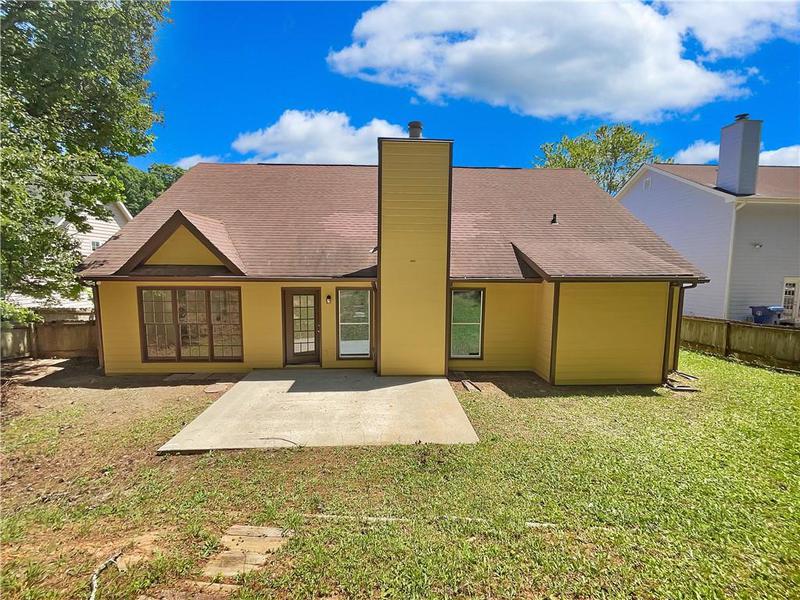 Image for property 421 Thornbush Trace, Lawrenceville, GA 30046