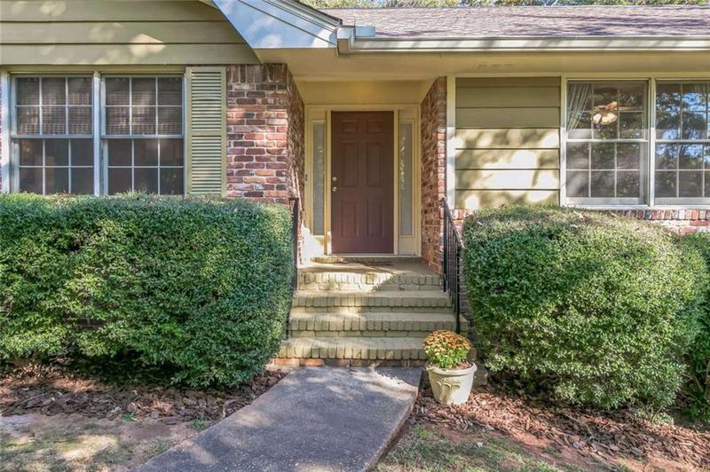 Image for property 1996 Walton Woods Circle, Tucker, GA 30084