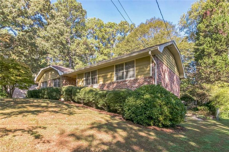Image for property 1996 Walton Woods Circle, Tucker, GA 30084