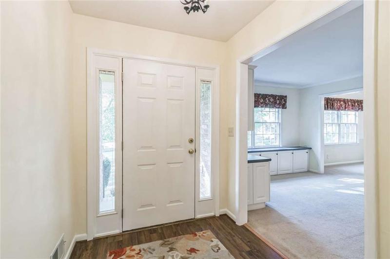 Image for property 1996 Walton Woods Circle, Tucker, GA 30084
