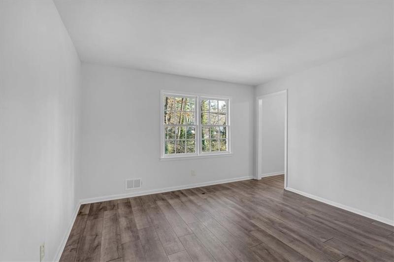 Image for property 2080 Bluffton Way, Decatur, GA 30035