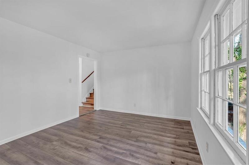 Image for property 2080 Bluffton Way, Decatur, GA 30035