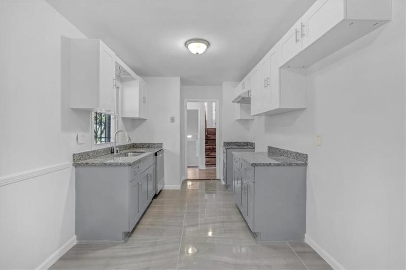 Image for property 2080 Bluffton Way, Decatur, GA 30035