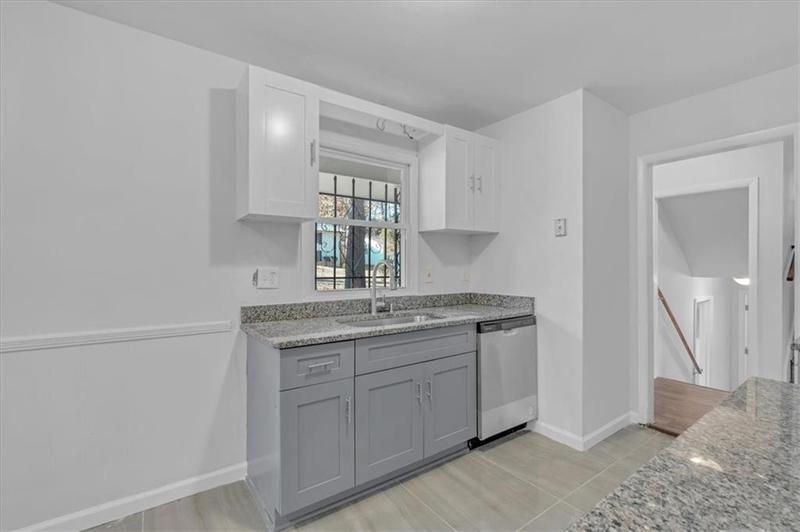 Image for property 2080 Bluffton Way, Decatur, GA 30035