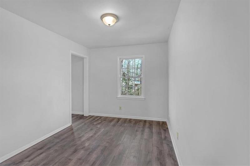 Image for property 2080 Bluffton Way, Decatur, GA 30035