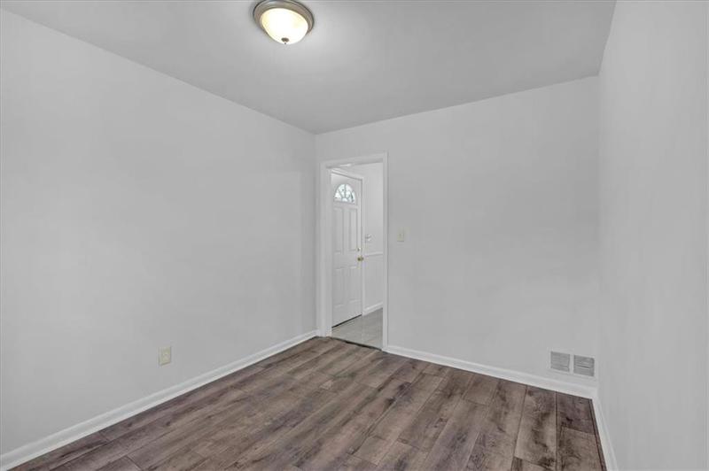 Image for property 2080 Bluffton Way, Decatur, GA 30035