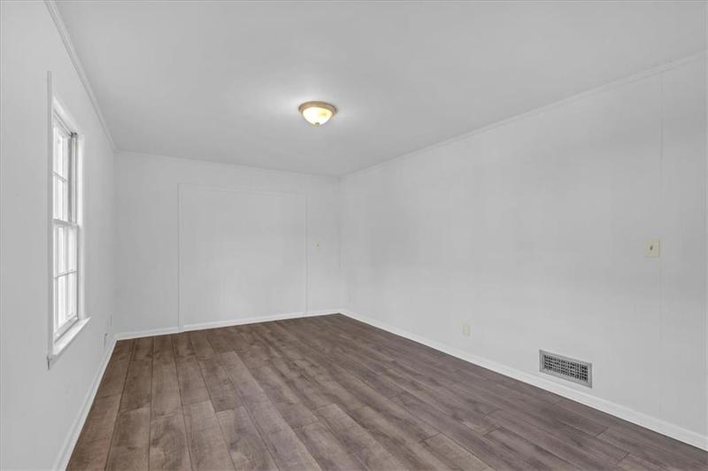 Image for property 2080 Bluffton Way, Decatur, GA 30035