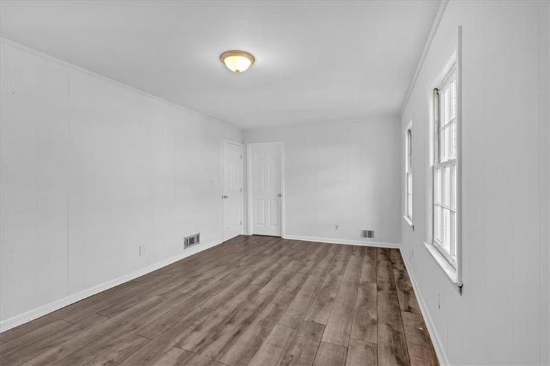 Image for property 2080 Bluffton Way, Decatur, GA 30035