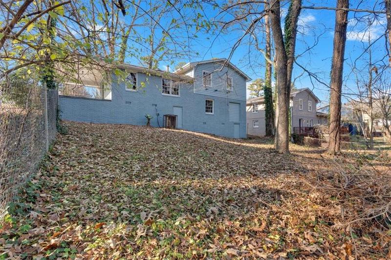 Image for property 2080 Bluffton Way, Decatur, GA 30035