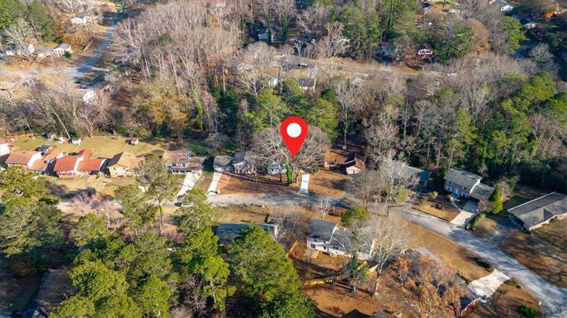 Image for property 2080 Bluffton Way, Decatur, GA 30035