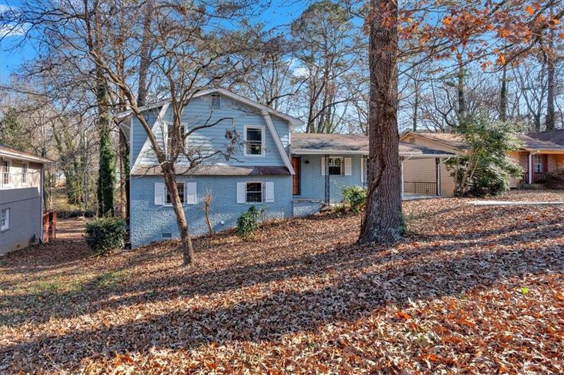Image for property 2080 Bluffton Way, Decatur, GA 30035