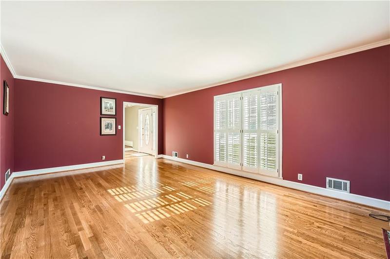 Image for property 2958 Applewood Court, Atlanta, GA 30345