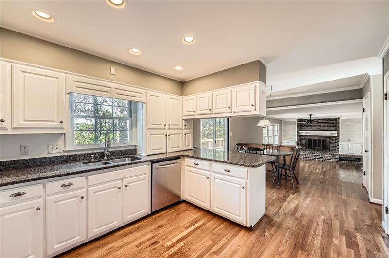 Image for property 2958 Applewood Court, Atlanta, GA 30345