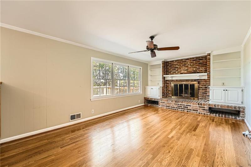 Image for property 2958 Applewood Court, Atlanta, GA 30345