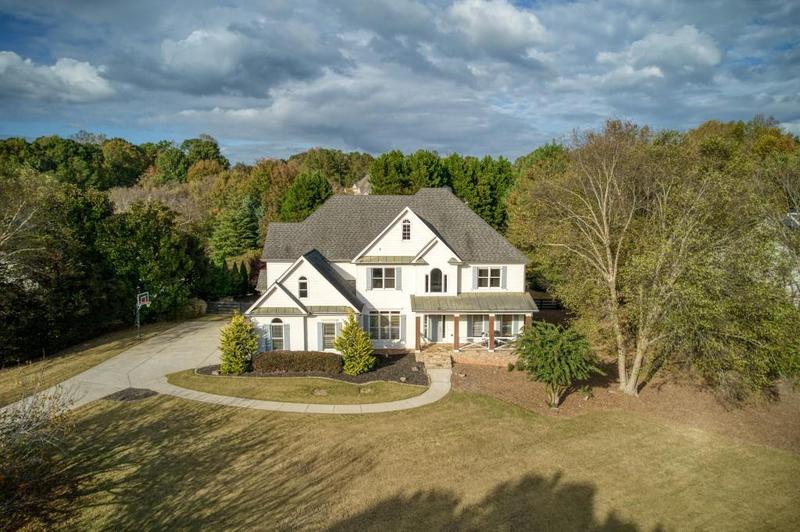 Image for property 1135 Richmond Glen Circle, Alpharetta, GA 30004