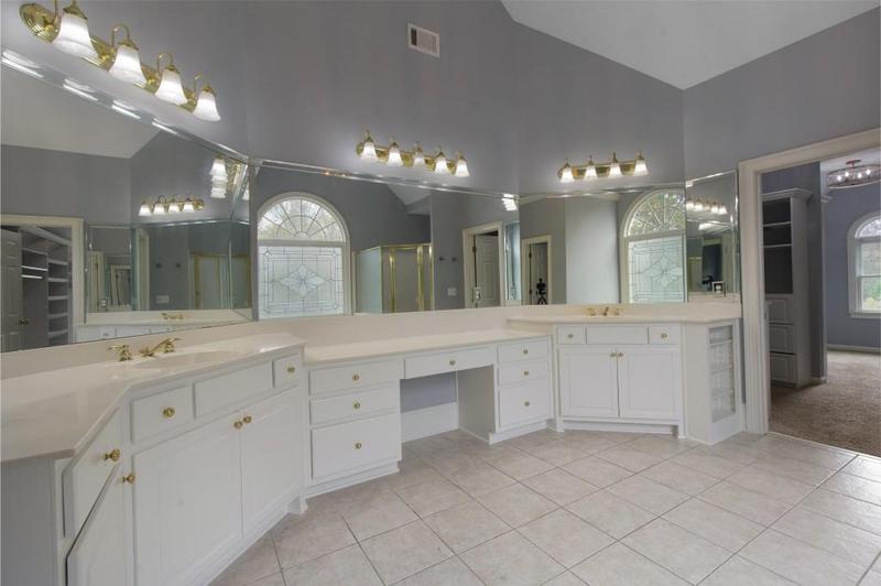 Image for property 1135 Richmond Glen Circle, Alpharetta, GA 30004