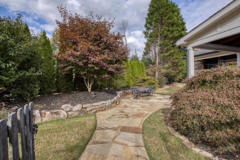 Image for property 1135 Richmond Glen Circle, Alpharetta, GA 30004