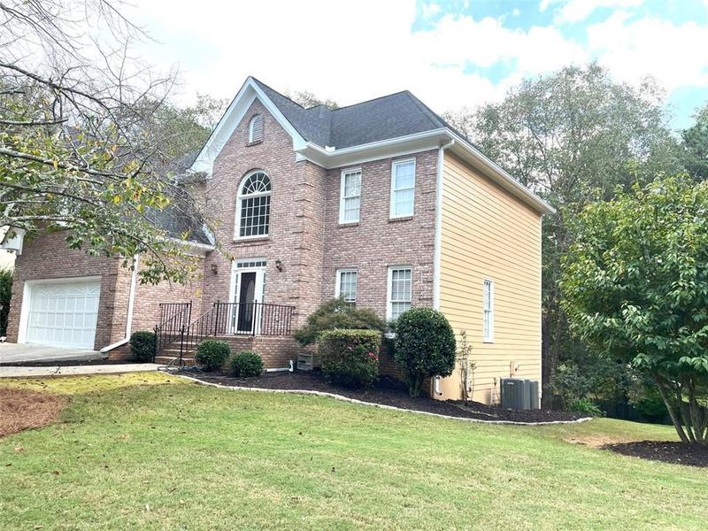 Image for property 221 Larkshyre Trail, Lawrenceville, GA 30043