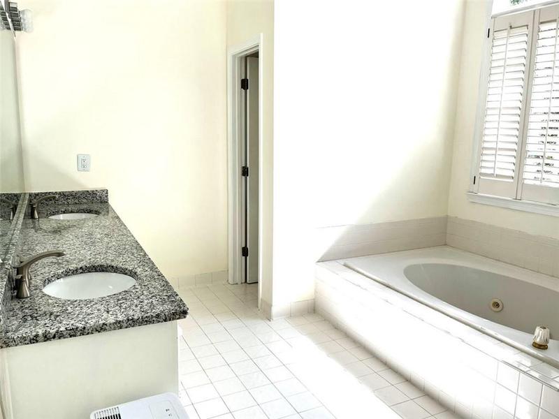 Image for property 221 Larkshyre Trail, Lawrenceville, GA 30043