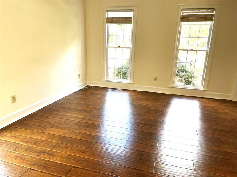 Image for property 221 Larkshyre Trail, Lawrenceville, GA 30043