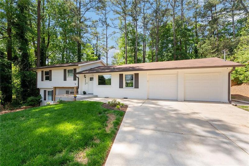 Image for property 3456 Thornewood Drive, Atlanta, GA 30340