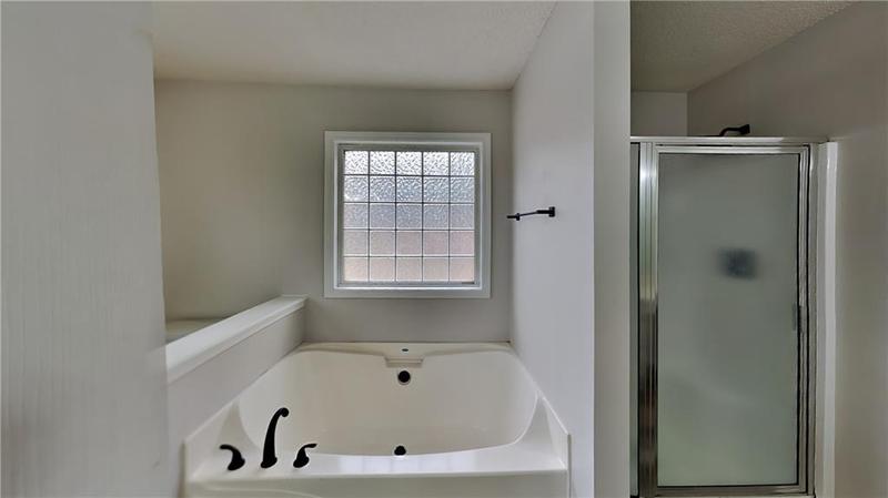 Image for property 101 Hickory Leaf Lane, Acworth, GA 30101