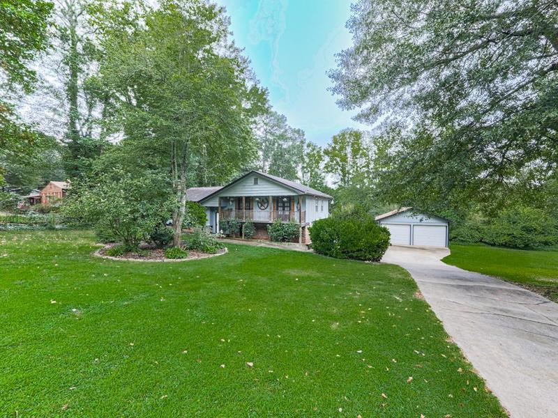 Image for property 111 Sequoyah Circle, Canton, GA 30115