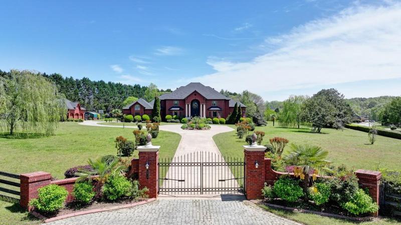 Image for property 5010 Heardmont Trace Road, Cumming, GA 30028