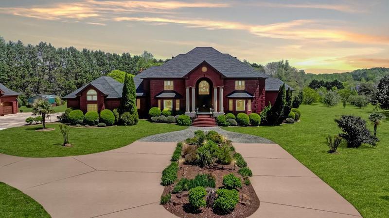 Image for property 5010 Heardmont Trace Road, Cumming, GA 30028