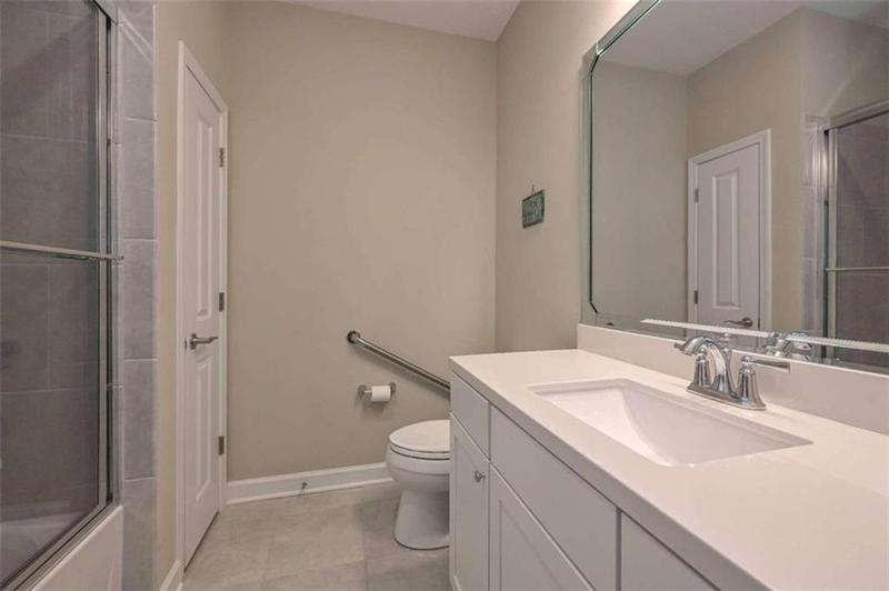 Image for property 102 Windmill Way, Carrollton, GA 30117