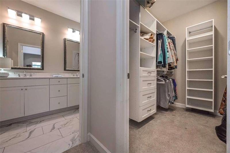 Image for property 102 Windmill Way, Carrollton, GA 30117